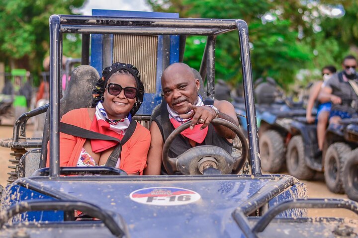 Vive una emocionante aventura en buggy en Punta Cana, conduciendo por paisajes naturales hasta una playa y una cueva, foto 44 | wizardtrip