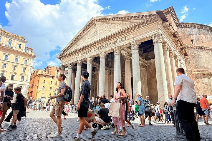 Explore Rome's iconic Pantheon with an entry ticket and audio guide, uncovering history and architecture, photo 6 | wizardtrip