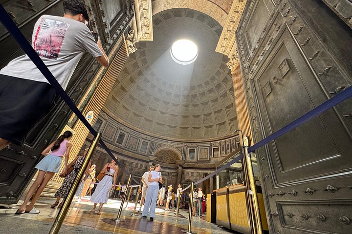 Explore Rome's iconic Pantheon with an entry ticket and audio guide, uncovering history and architecture, photo 23 | wizardtrip