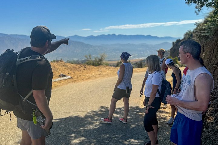 Wandern Sie zum ikonischen Hollywood Sign für atemberaubende Ausblicke und Fotomöglichkeiten, Foto 13 | wizardtrip