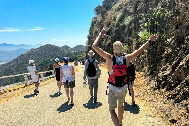 Wandern Sie zum ikonischen Hollywood Sign für atemberaubende Ausblicke und Fotomöglichkeiten, Foto 15 | wizardtrip