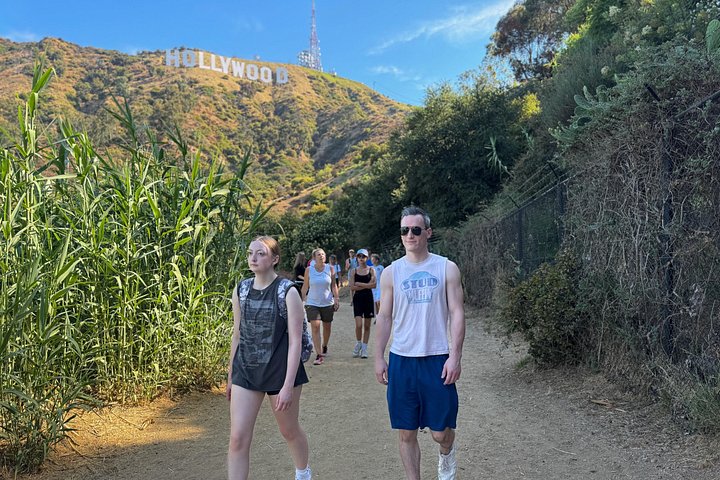 Wandern Sie zum ikonischen Hollywood Sign für atemberaubende Ausblicke und Fotomöglichkeiten, Foto 25 | wizardtrip