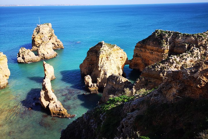 Katamankryssning längs Lagos kust, Portugal, med klippor, stränder och havet, foto 8 | wizardtrip