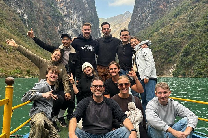 Experience the stunning Ha Giang Loop in Vietnam, featuring dramatic mountain landscapes and vibrant local culture, photo 24 | wizardtrip