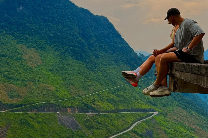 Experience the stunning Ha Giang Loop in Vietnam, featuring dramatic mountain landscapes and vibrant local culture, photo 33 | wizardtrip