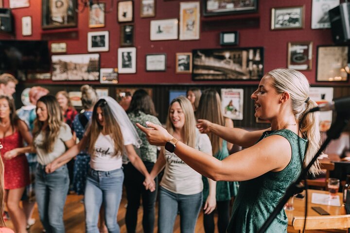 Scopri la musica e la danza tradizionali irlandesi con spettacoli dal vivo e lezioni in un pub di Dublino, foto 9 | wizardtrip