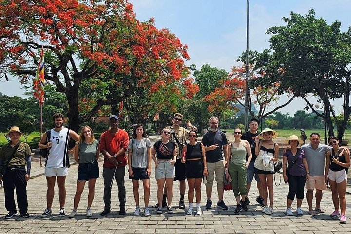 Full-day tour from Hanoi to Ninh Binh visiting Hoa Lu, Trang An, and Mua Cave with cycling, photo 17 | wizardtrip