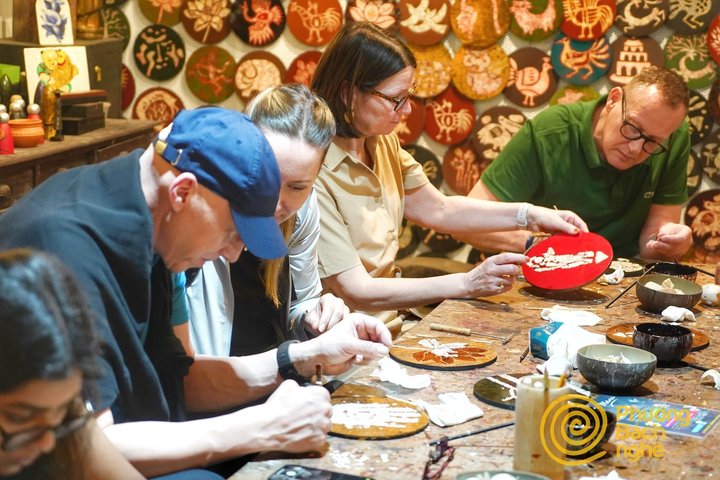 Explore Vietnamese conical hat and incense making traditions on a small group tour from Hanoi, photo 33 | wizardtrip