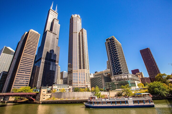 Chicago elvecruise som viser ikoniske skyskrapere og byens skyline, foto 15 | wizardtrip