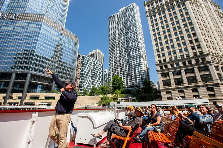 Chicago elvecruise som viser ikoniske skyskrapere og byens skyline, foto 16 | wizardtrip