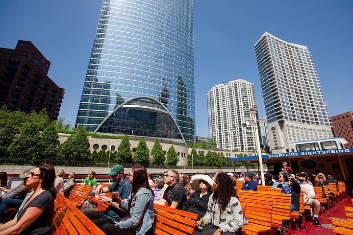 Chicago elvecruise som viser ikoniske skyskrapere og byens skyline, foto 20 | wizardtrip