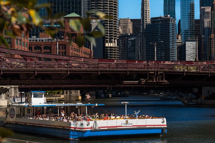 Chicago elvecruise som viser ikoniske skyskrapere og byens skyline, foto 29 | wizardtrip