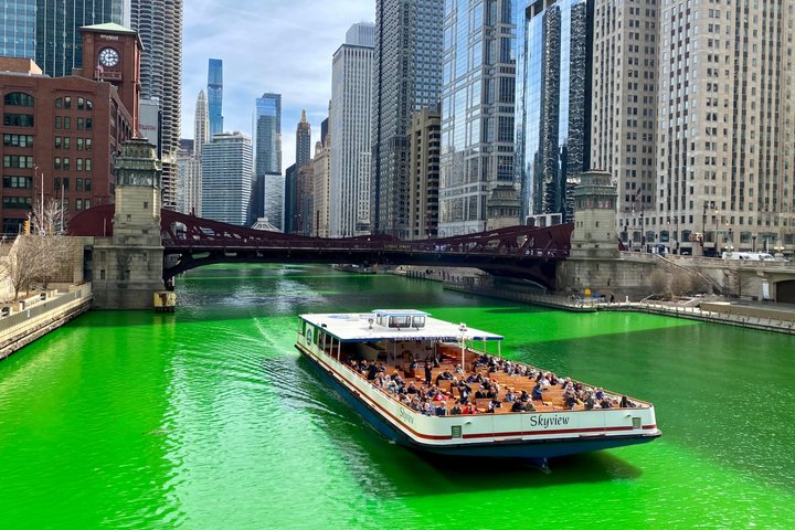 Chicago elvecruise som viser ikoniske skyskrapere og byens skyline, foto 31 | wizardtrip