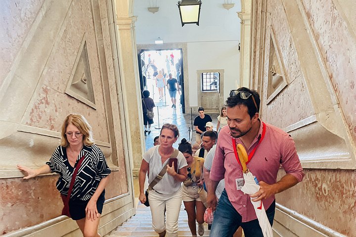 Walking tour in Belém, Lisbon, exploring Jerónimos Monastery and tasting Pastel de Belém, photo 9 | wizardtrip