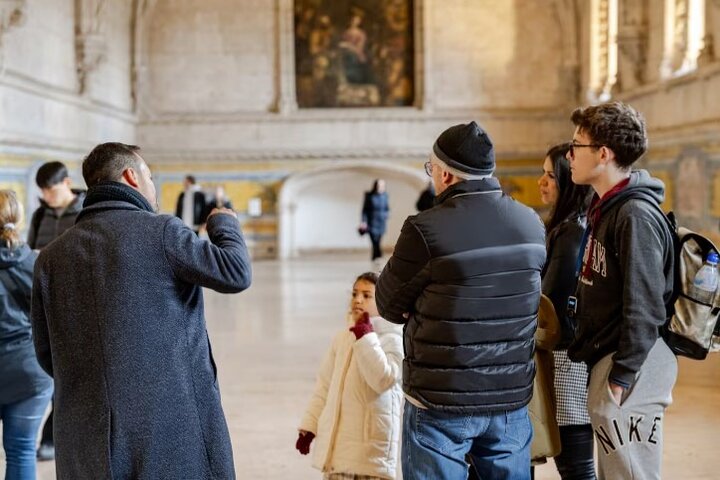 Walking tour in Belém, Lisbon, exploring Jerónimos Monastery and tasting Pastel de Belém, photo 12 | wizardtrip