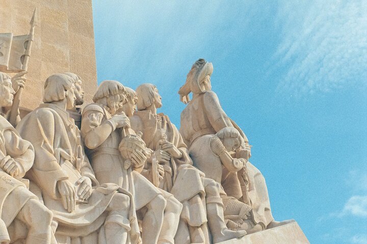 Walking tour in Belém, Lisbon, exploring Jerónimos Monastery and tasting Pastel de Belém, photo 19 | wizardtrip