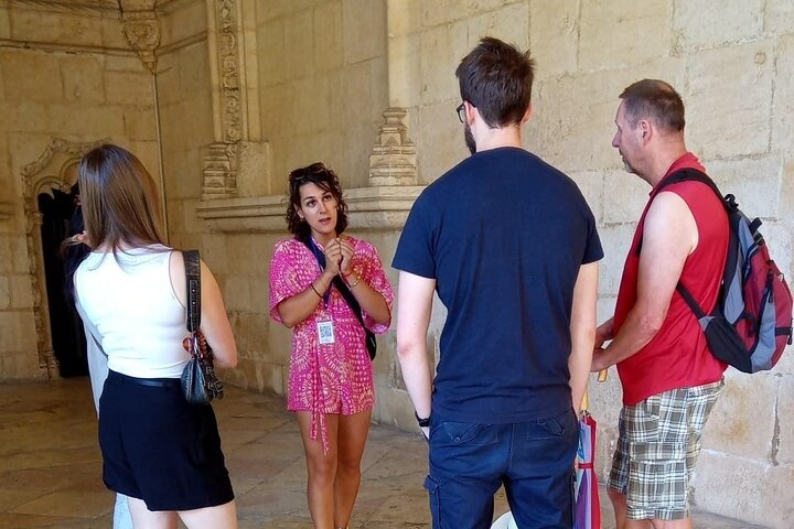 Walking tour in Belém, Lisbon, exploring Jerónimos Monastery and tasting Pastel de Belém, photo 22 | wizardtrip