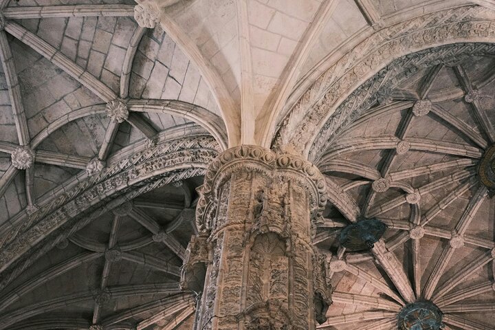 Walking tour in Belém, Lisbon, exploring Jerónimos Monastery and tasting Pastel de Belém, photo 25 | wizardtrip