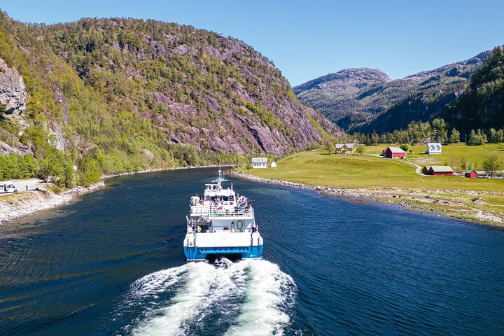 Schilderachtige fjordcruise door Noorse bergen en fjorden nabij Bergen, foto 12 | wizardtrip