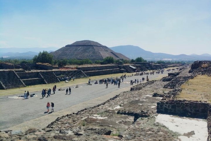 Explora las antiguas pirámides de Teotihuacán en un tour VIP sin paradas comerciales, foto 9 | wizardtrip