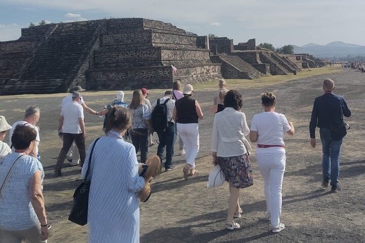 Explora las antiguas pirámides de Teotihuacán en un tour VIP sin paradas comerciales, foto 11 | wizardtrip