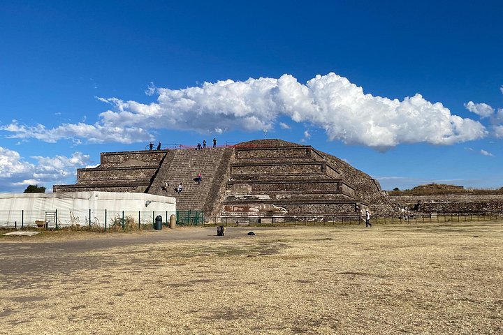 Explora las antiguas pirámides de Teotihuacán en un tour VIP sin paradas comerciales, foto 14 | wizardtrip