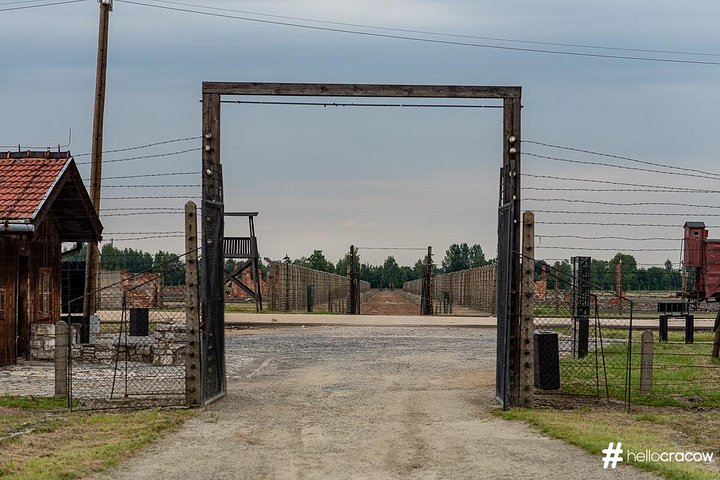 Guided tour of the Auschwitz-Birkenau Memorial and Museum from Krakow, Poland, photo 10 | wizardtrip