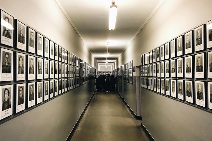 Guided tour of the Auschwitz-Birkenau Memorial and Museum from Krakow, Poland, photo 11 | wizardtrip