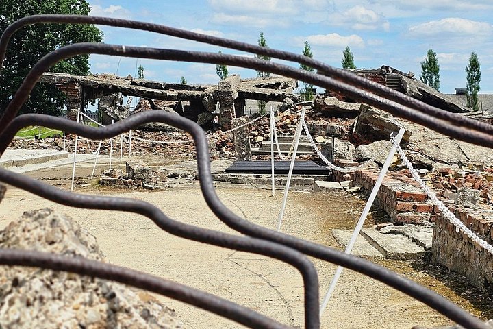 Et dystert besøk til Auschwitz-Birkenau minnesmerke og museum, et UNESCOs verdensarvsted nær Krakow, Polen, foto 34 | wizardtrip
