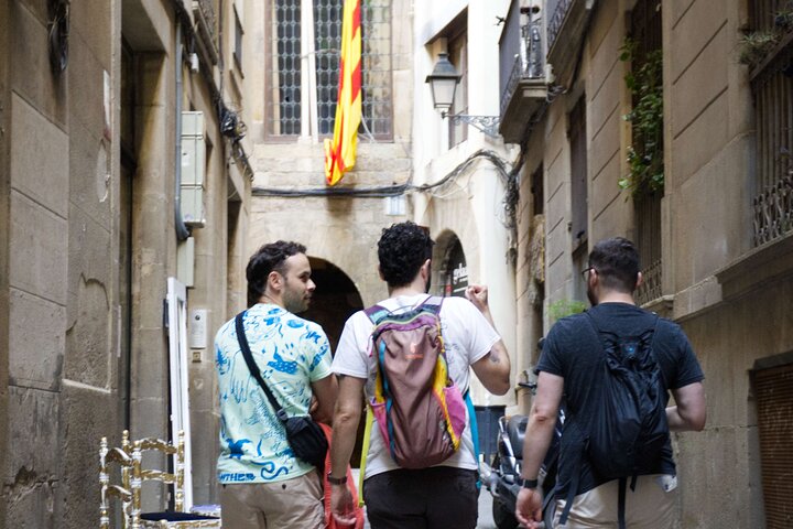 Passeio a pé pela arquitetura Gaudí de Barcelona e degustação de doces, foto 15 | wizardtrip