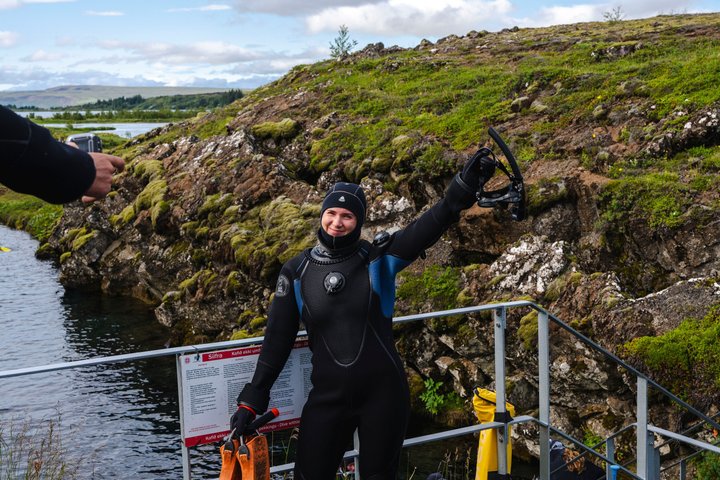Snorkel in het kristalheldere water van de Silfra-kloof, IJsland, tussen tektonische platen, foto 19 | wizardtrip