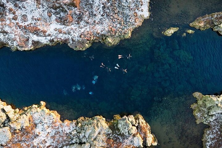 アイスランドのシルフラ割れ目の透き通った水で、大陸間をシュノーケリング、写真7 | wizardtrip