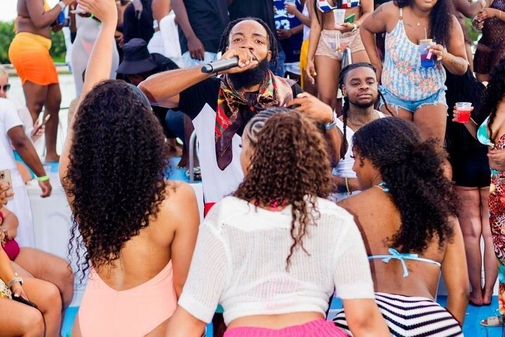 プンタカナでのパーティーボートツアー、シュノーケリング、イルカ、ライブDJ、オープンバー付き、写真6 | wizardtrip