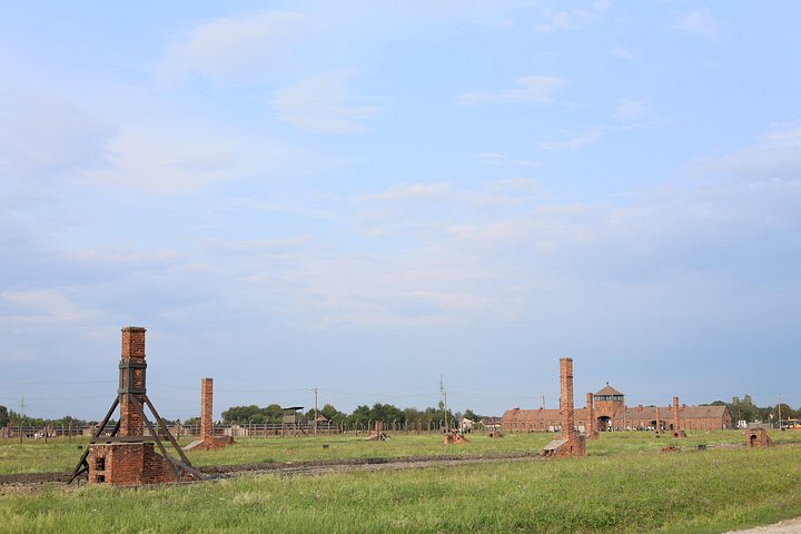 Guided tour of Auschwitz-Birkenau Memorial and Museum from Krakow with hotel pickup, photo 24 | wizardtrip