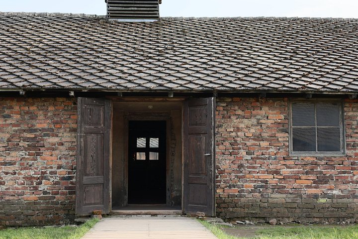 Guided tour of Auschwitz-Birkenau Memorial and Museum from Krakow with hotel pickup, photo 25 | wizardtrip