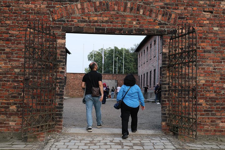 Guided tour of Auschwitz-Birkenau Memorial and Museum from Krakow with hotel pickup, photo 35 | wizardtrip