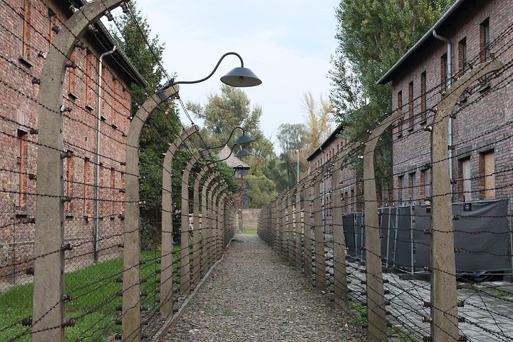 Guided tour of Auschwitz-Birkenau Memorial and Museum from Krakow with hotel pickup, photo 36 | wizardtrip