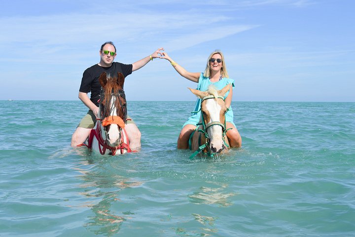 Horse and camel riding adventure in Hurghada, Egypt, with desert and sea views, photo 15 | wizardtrip
