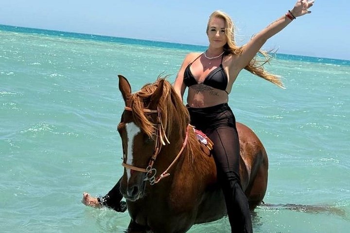 Horse and camel riding adventure in Hurghada, Egypt, with desert and sea views, photo 39 | wizardtrip