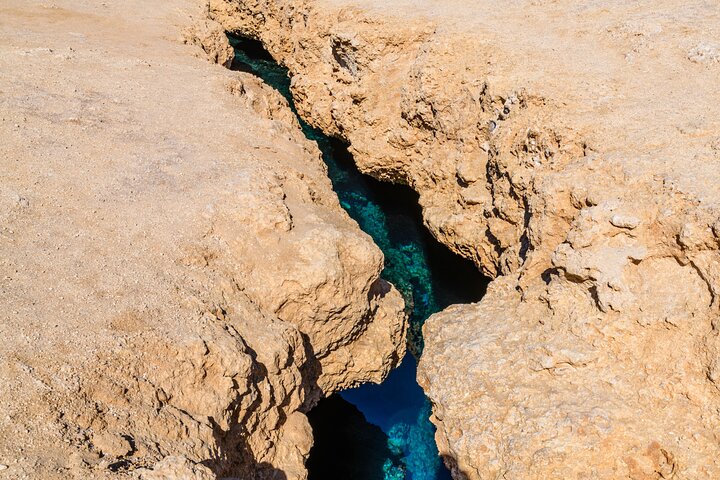 Erkunden Sie die atemberaubenden Korallenriffe, einzigartigen geologischen Formationen und kristallklaren Gewässer des Ras Mohammed Nationalparks auf einer geführten Tour ab Sharm El Sheikh, Foto 7 | wizardtrip