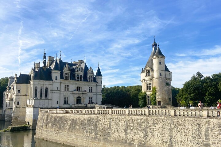 Excursion d'une journée dans la Vallée de la Loire : Chambord & Chenonceau avec déjeuner au château | wizardtrip