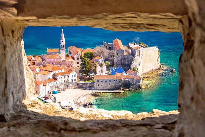 Dagstur fra Tirana til Montenegros kyst, besøg i Budva og Sveti Stefan, foto 18 | wizardtrip