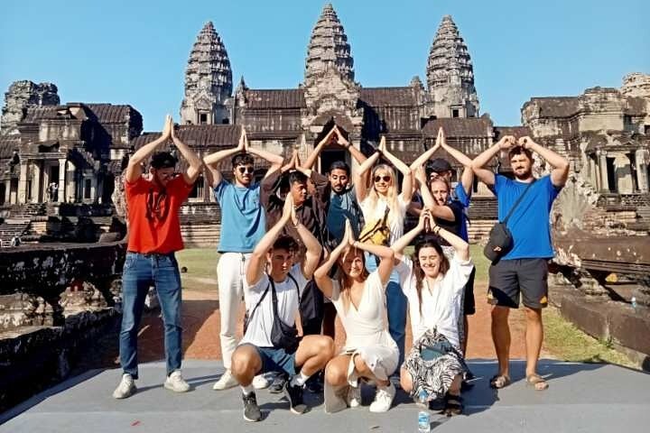 Explore ancient temples and witness a stunning sunset on a small group tour in Siem Reap, Cambodia, photo 14 | wizardtrip