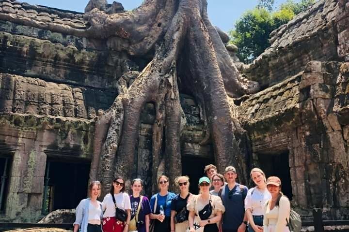 Explore ancient temples and witness a stunning sunset on a small group tour in Siem Reap, Cambodia, photo 21 | wizardtrip