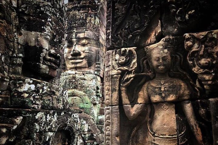 Explore ancient temples and witness a stunning sunset on a small group tour in Siem Reap, Cambodia, photo 24 | wizardtrip