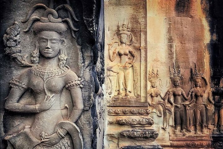 Explore ancient temples and witness a stunning sunset on a small group tour in Siem Reap, Cambodia, photo 35 | wizardtrip