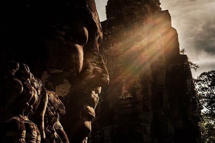 Lever de soleil sur le complexe emblématique du temple d'Angkor Wat à Siem Reap, Cambodge, photo 19 | wizardtrip