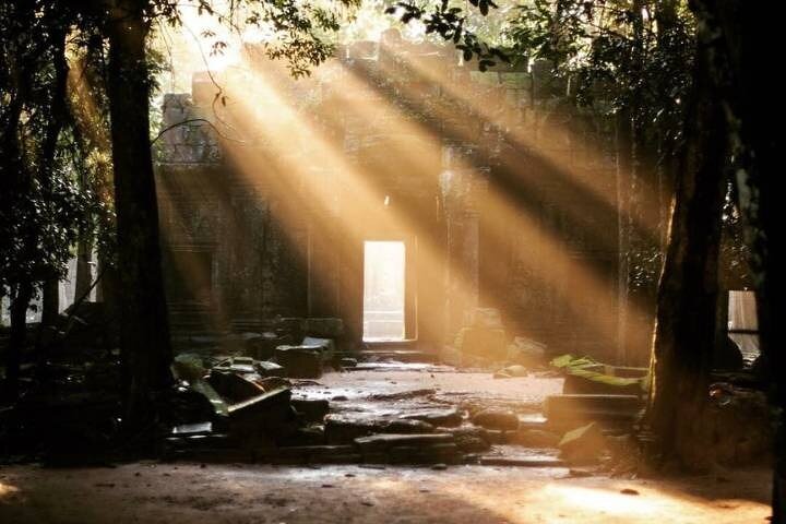 Lever de soleil sur le complexe emblématique du temple d'Angkor Wat à Siem Reap, Cambodge, photo 23 | wizardtrip