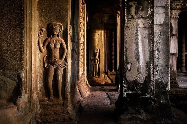 Lever de soleil sur le complexe emblématique du temple d'Angkor Wat à Siem Reap, Cambodge, photo 25 | wizardtrip