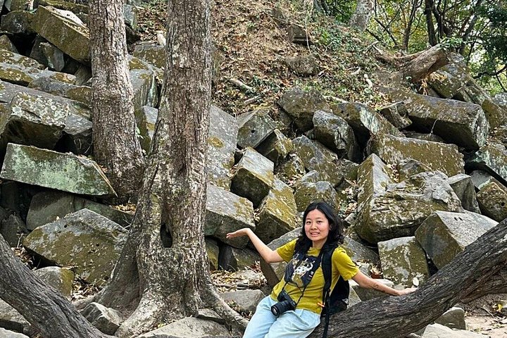 Explore templos camboyanos remotos como Koh Ker y Beng Mealea en un tour guiado de día completo desde Siem Reap, foto 14 | wizardtrip